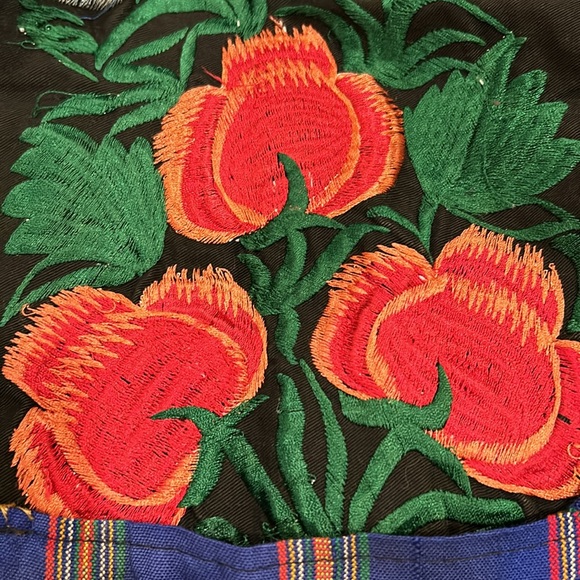 Vintage Guatemala floral embroidered blouse jacket - Picture 6 of 7